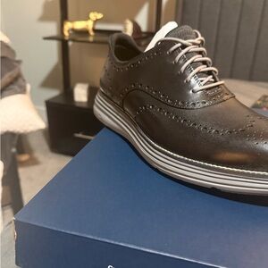 Cole Haan Black Leather Oxfords
